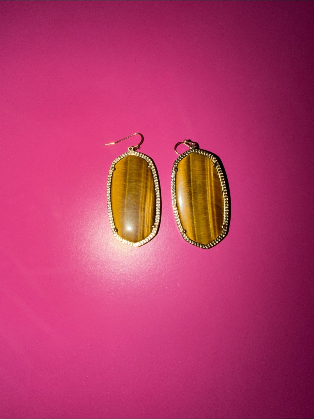 Kendra Scott Elle Drop Earrings Tiger Eye Gold Tone - Picture 2 of 2